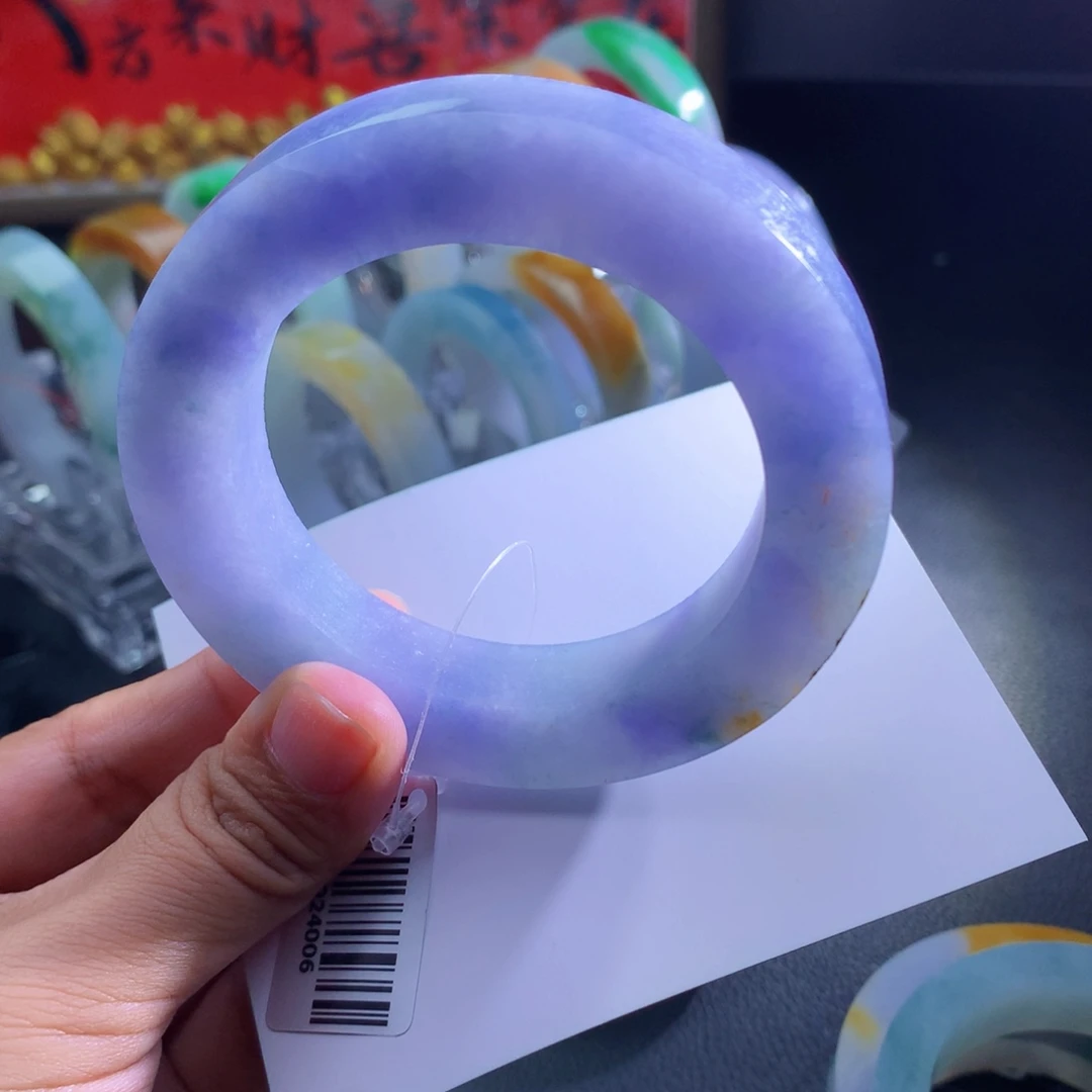 定制翡翠未镶嵌翡翠手镯