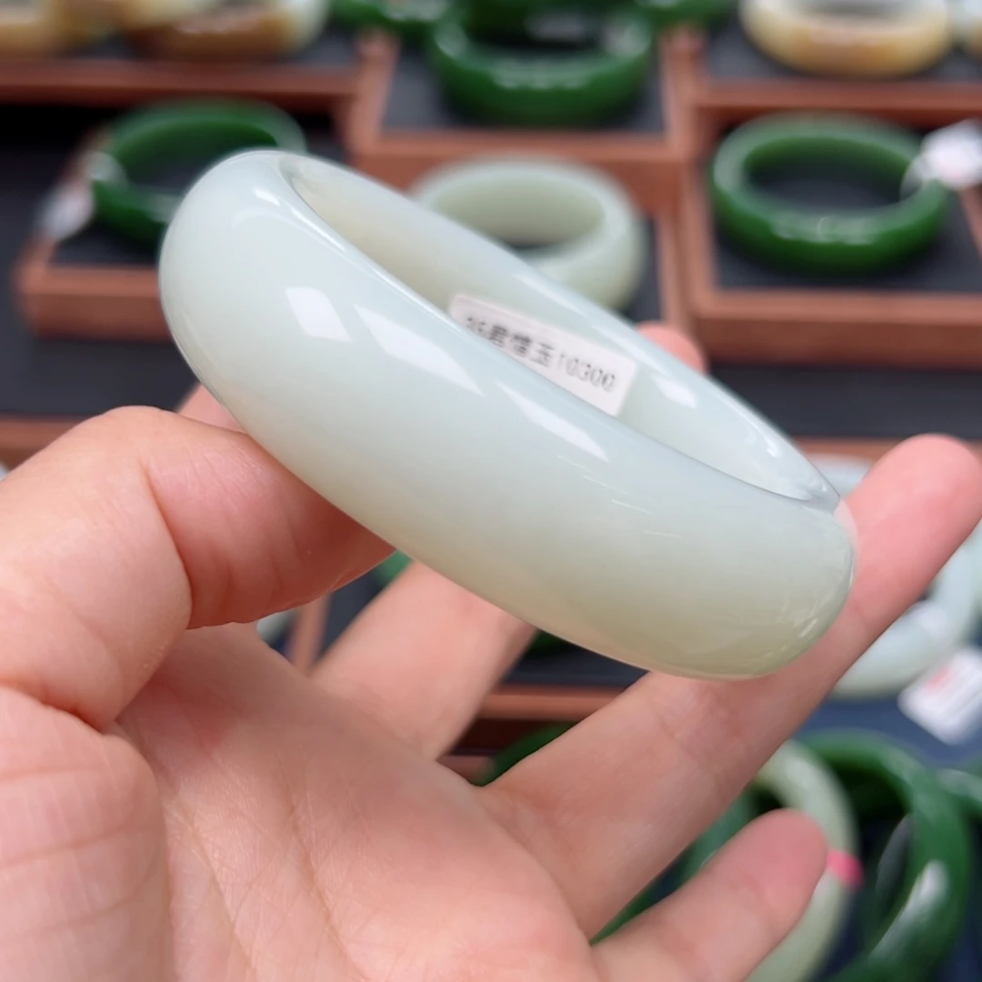 未镶嵌手镯和田玉5859