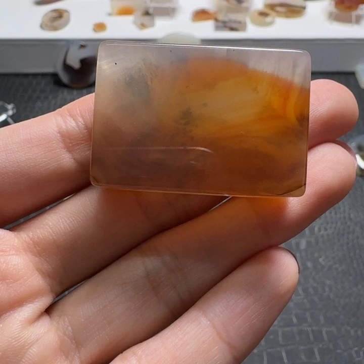 玛瑙/玉髓未镶嵌珠宝奇石