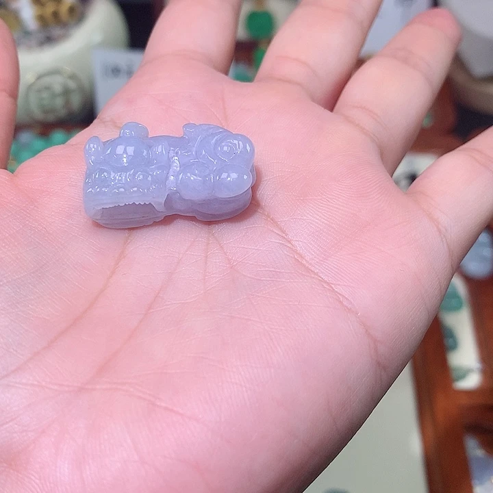 颈饰未镶嵌翡翠貔貅
