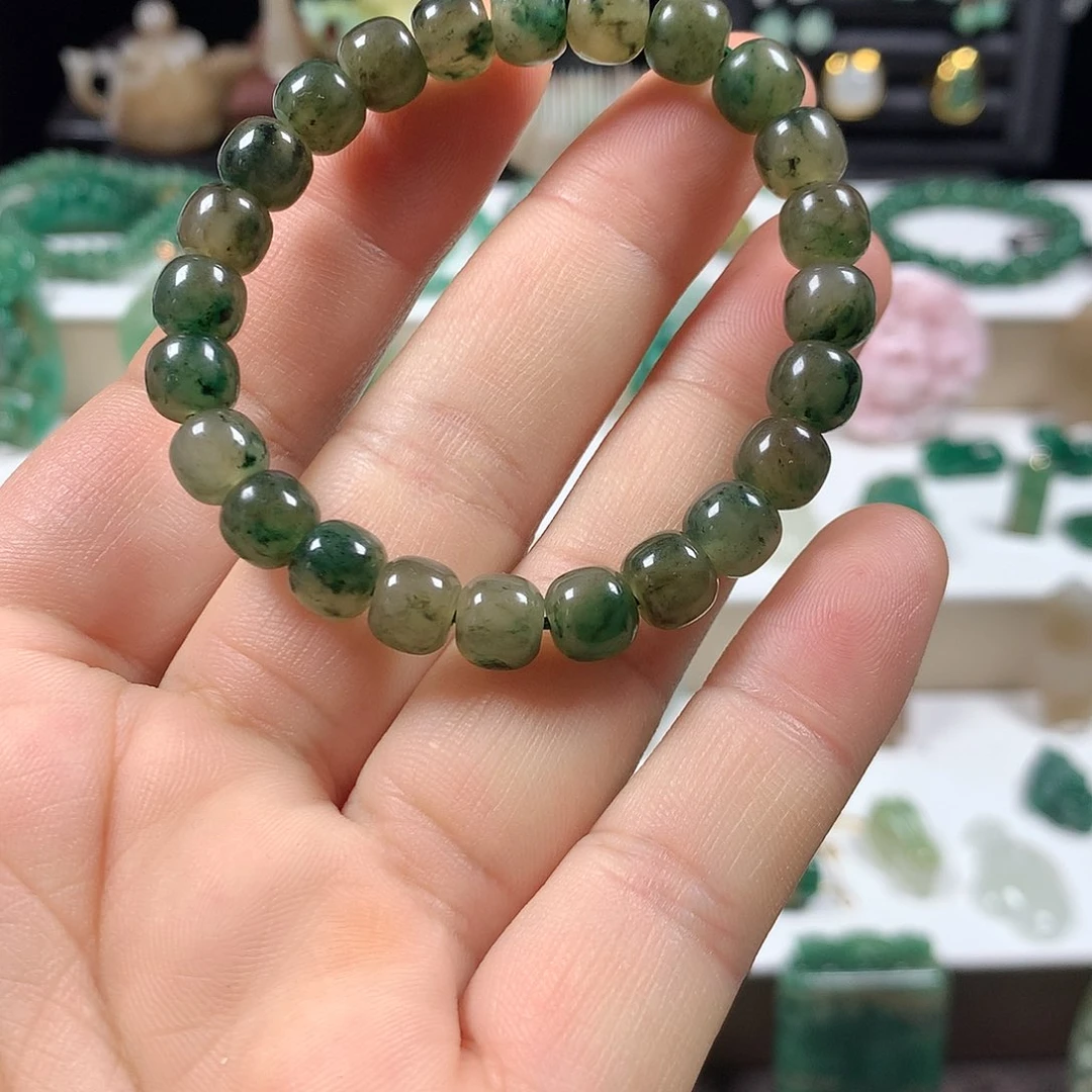 未镶嵌独山玉颈饰