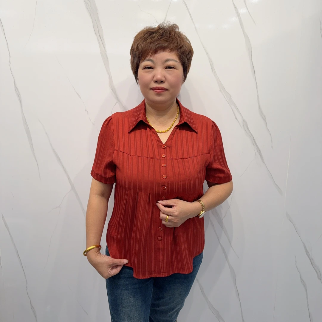 124夏季新款时尚大方凉快褶皱遮肚翻领短袖上衣