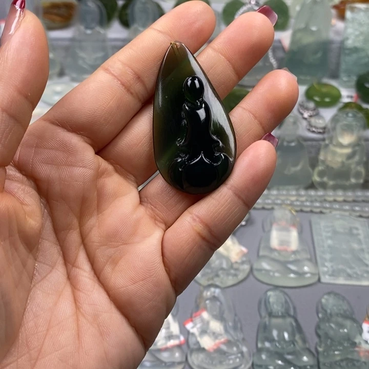 蛇纹石玉颈饰未镶嵌?****?