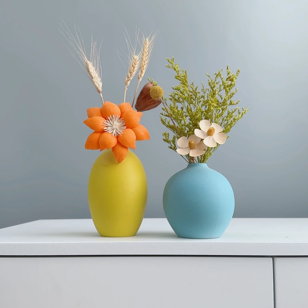 摆件陶瓷小花瓶含花总高约20-30cm