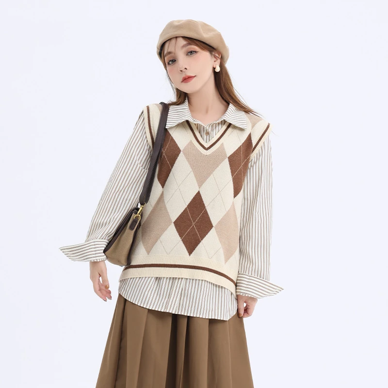 【涵胖胖】【青】秋季新款设计感菱形V领无袖马甲 2172