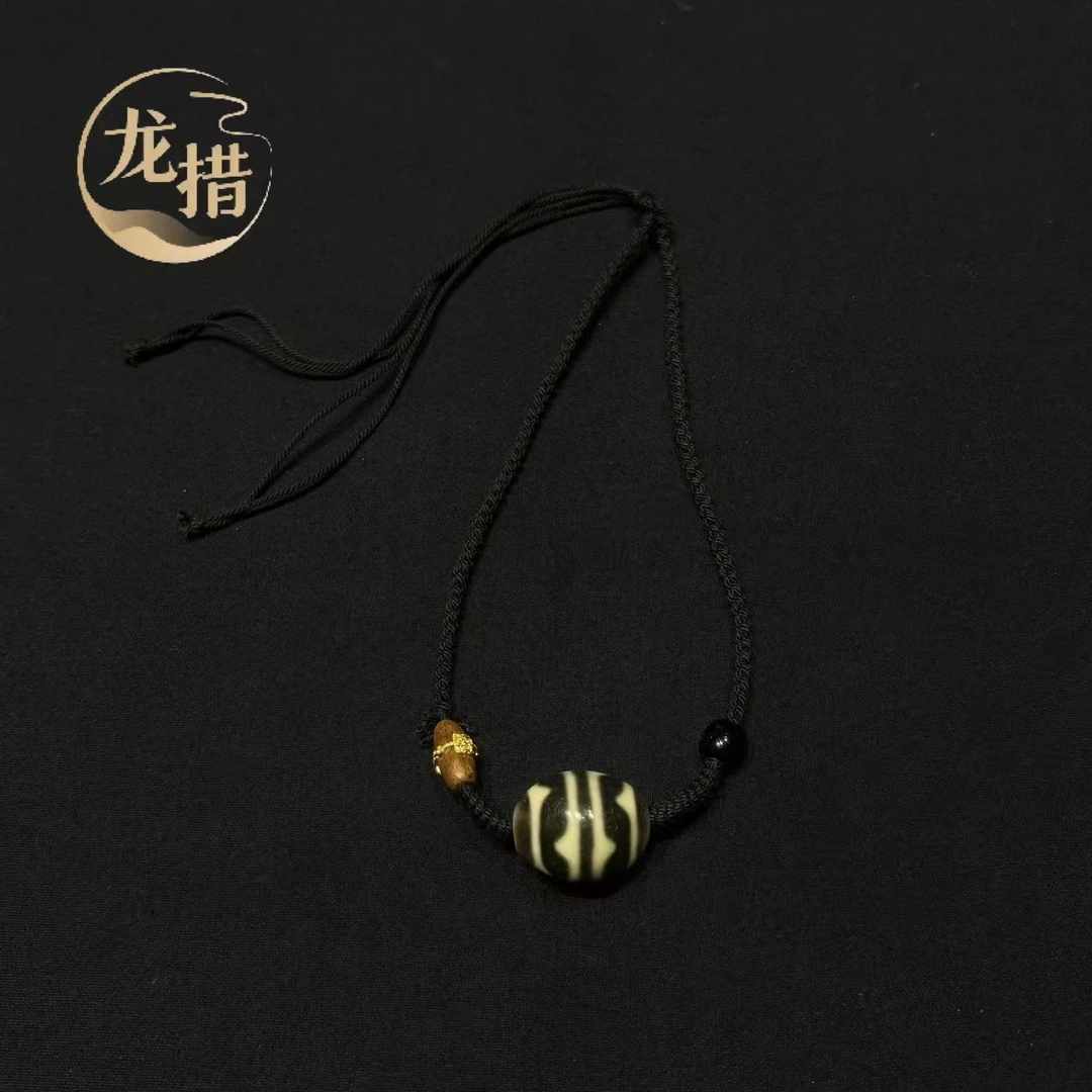 【龙措设计】招财双虎牙锁骨链