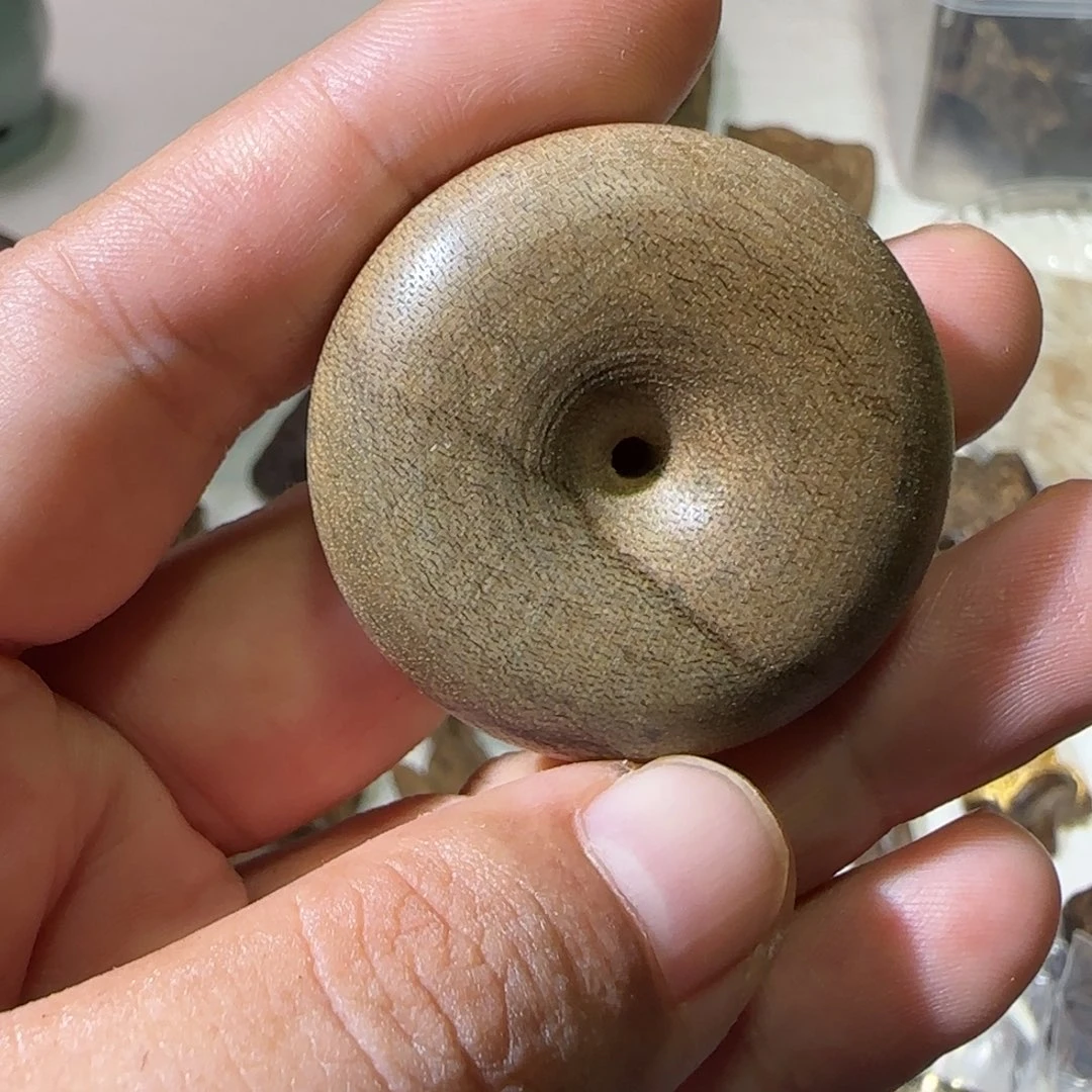 沉香碎屑沉香文莱黑棋扣1个