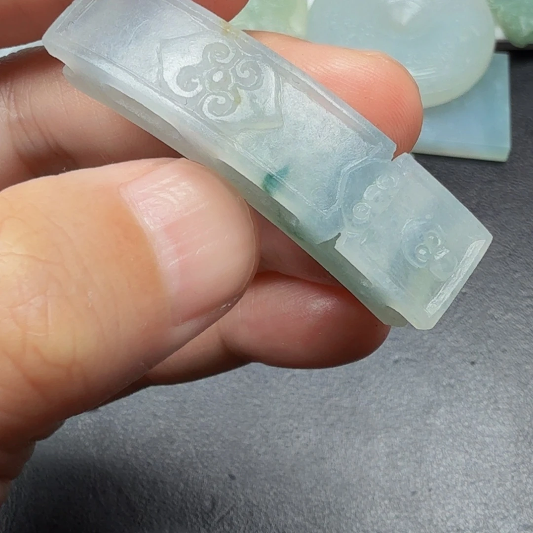 定制翡翠未镶嵌毛货