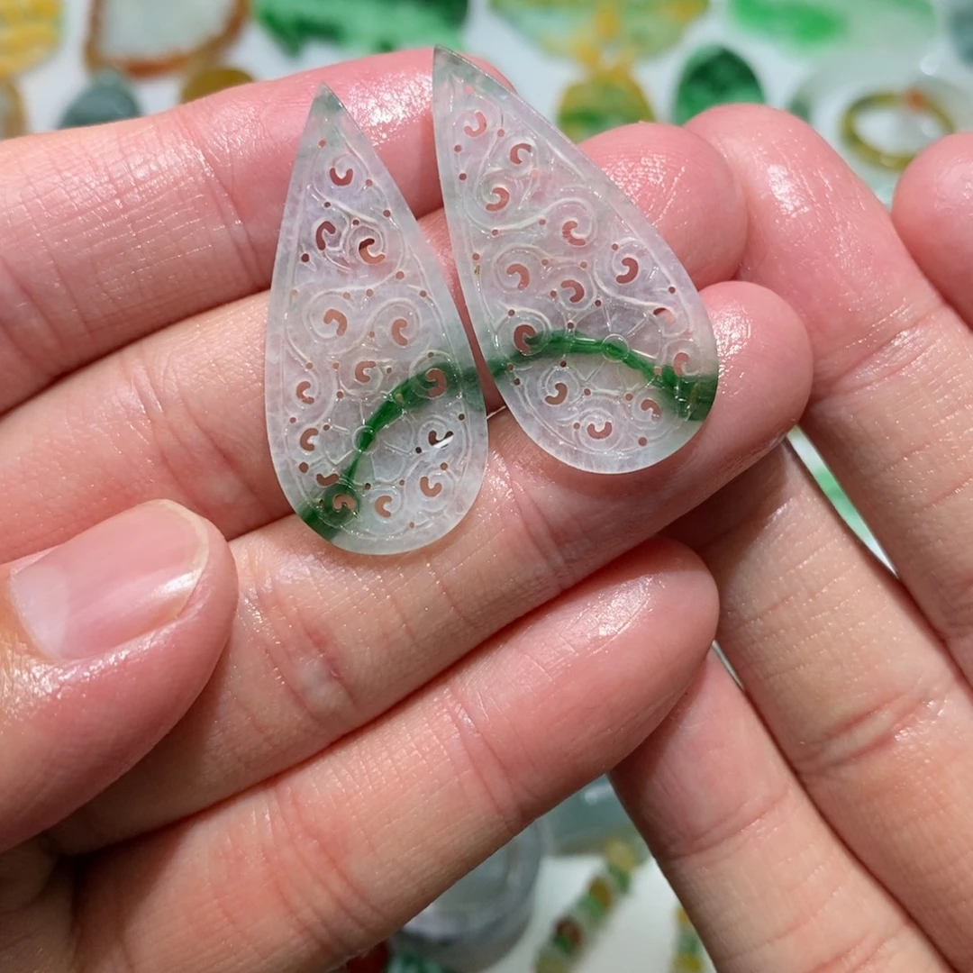 定制翡翠未镶嵌吊坠