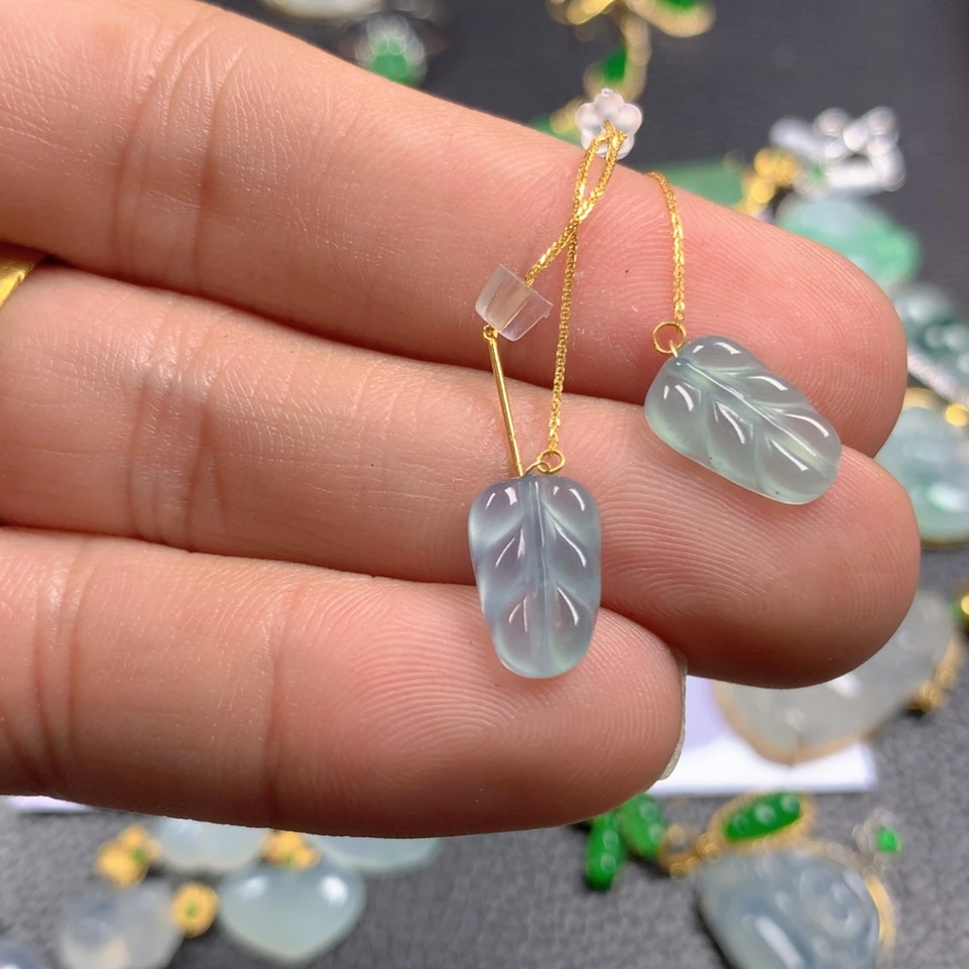 【闪购商品】翡翠颈饰18K金镶嵌翡翠