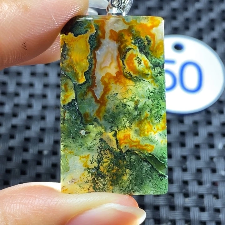 未镶嵌颈饰玛瑙/玉髓九****》