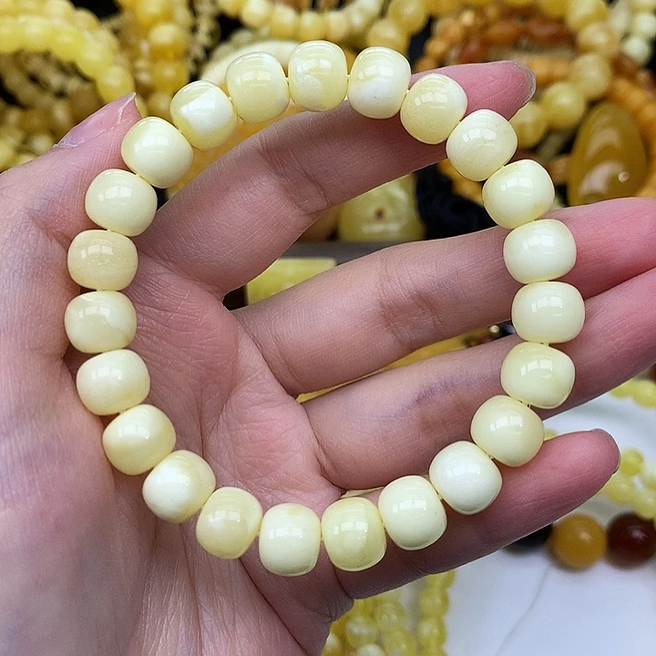 蜜蜡未镶嵌珠宝奇石