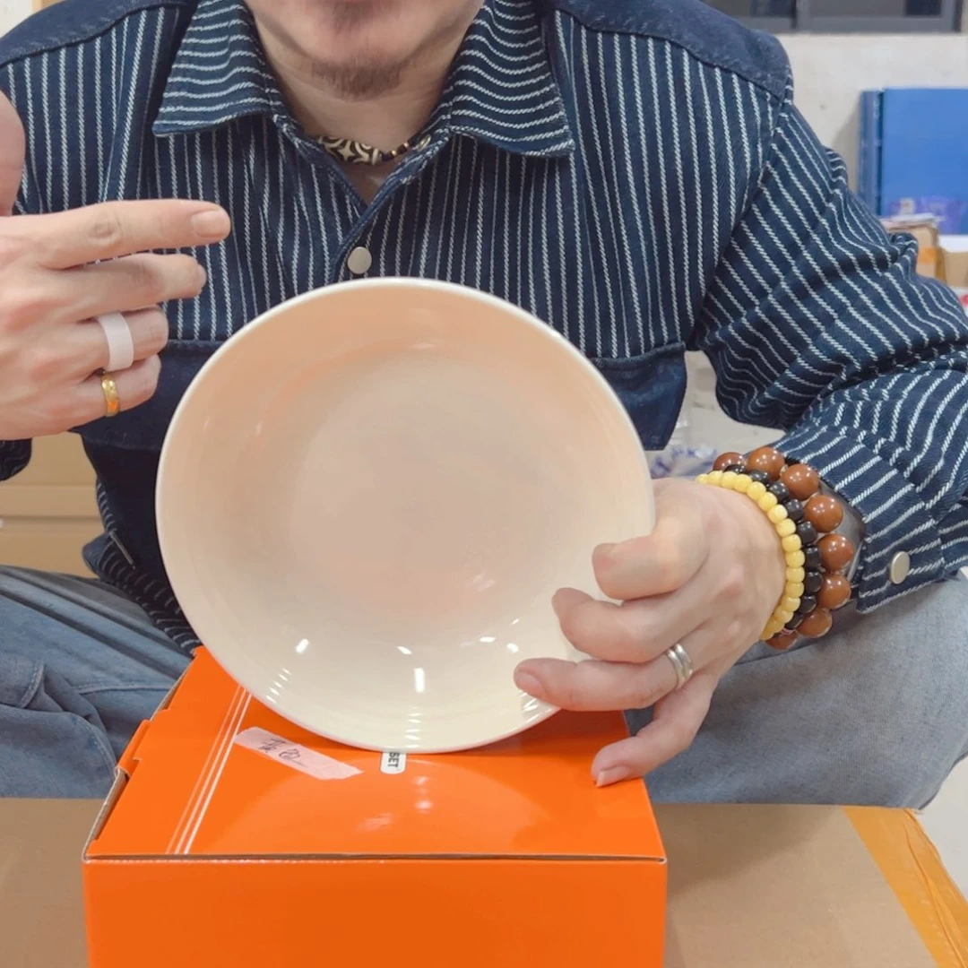 盘小姐姐家瓷器好漂亮燕麦米白