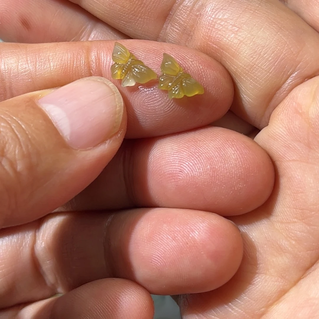 定制翡翠未镶嵌蝴蝶