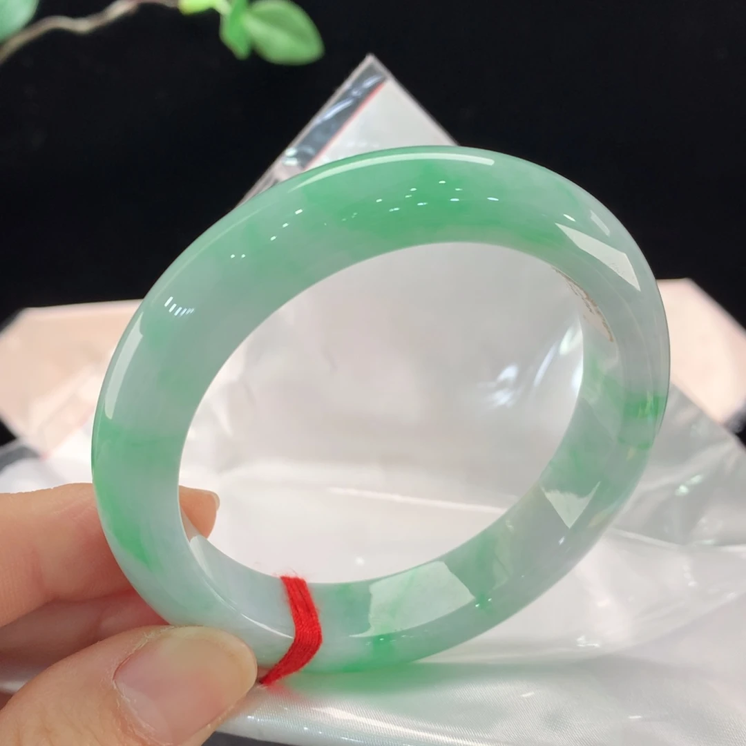 翡翠未镶嵌手镯0456