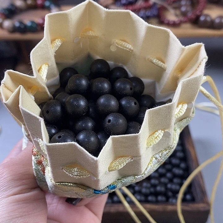 泥塑瑕疵珠息肌1.0香包50克