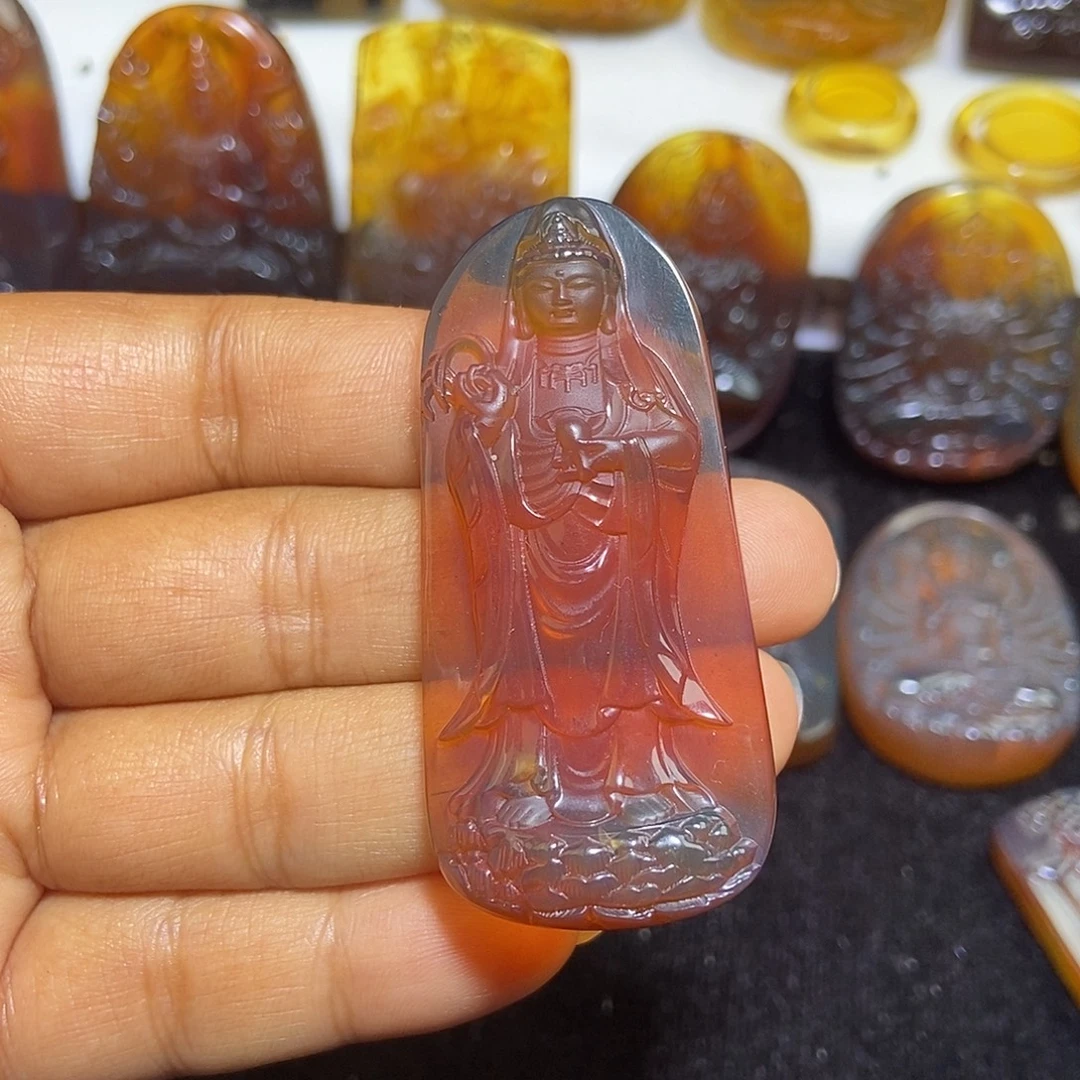 琥珀未镶嵌颈饰缅甸天然琥珀吊坠