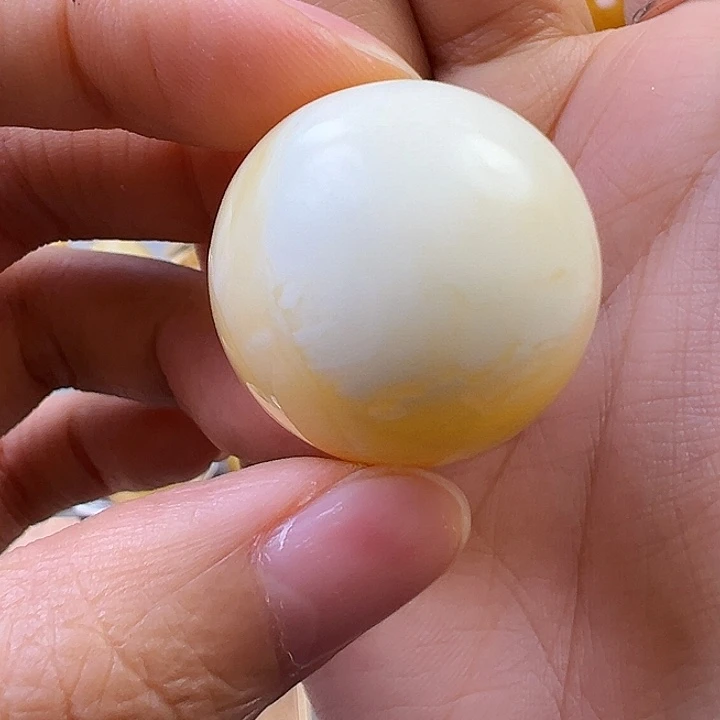 蜜蜡未镶嵌珠宝奇石