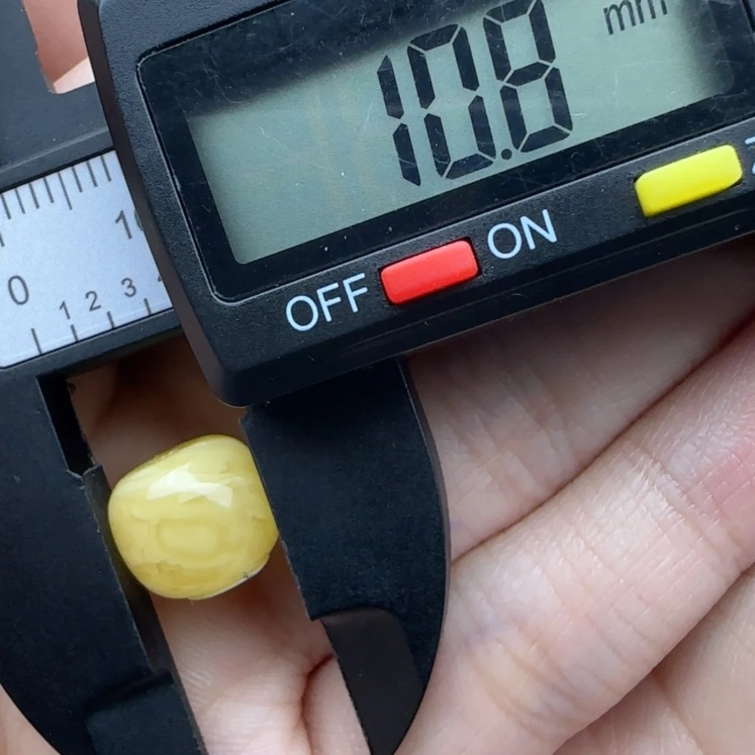 m***w蜜蜡未镶嵌裸石飘花圆珠