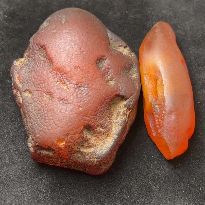 未镶嵌琥珀裸石江****｝琥珀蜜蜡原石定制