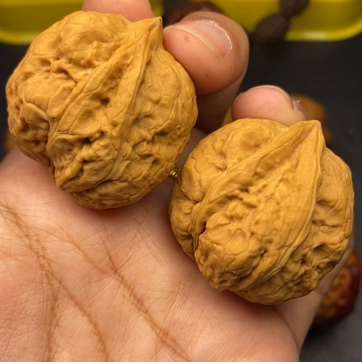 文玩核桃把件37尺异形