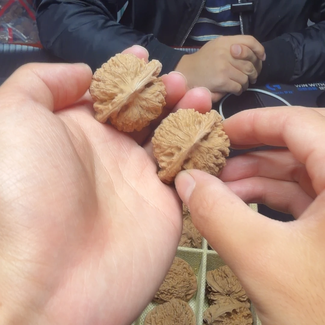 文玩核桃把件战神官帽