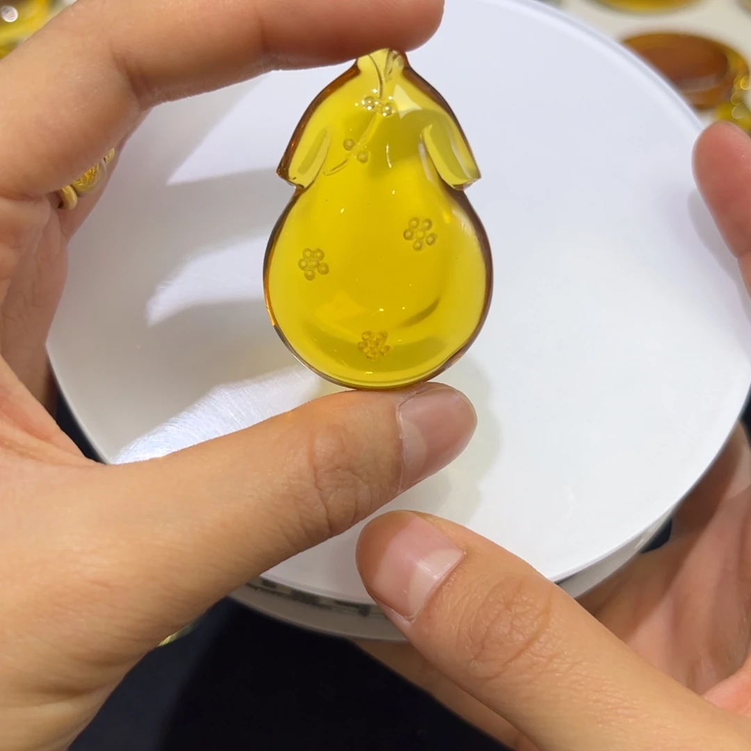 琥珀手镯未镶嵌樱****珠旗袍10克金兰