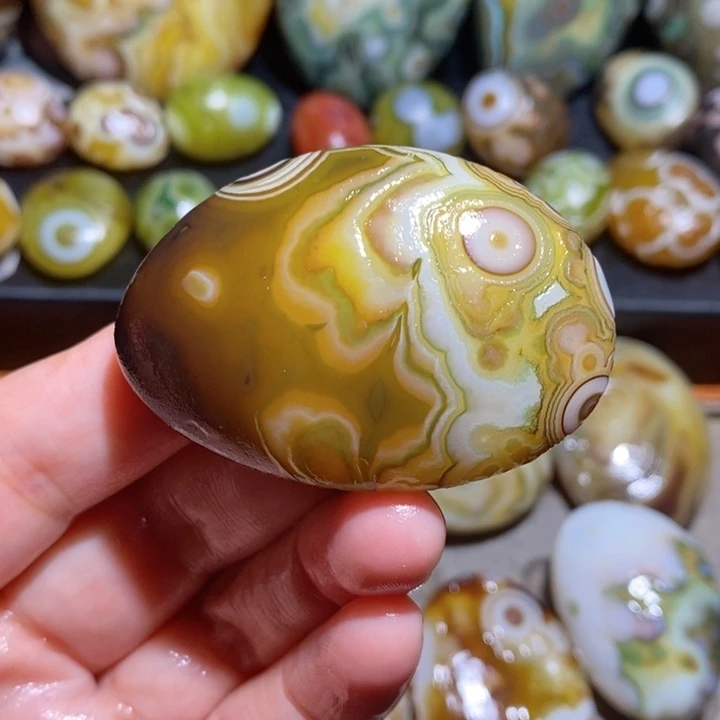 未镶嵌玛瑙/玉髓珠宝半成品12