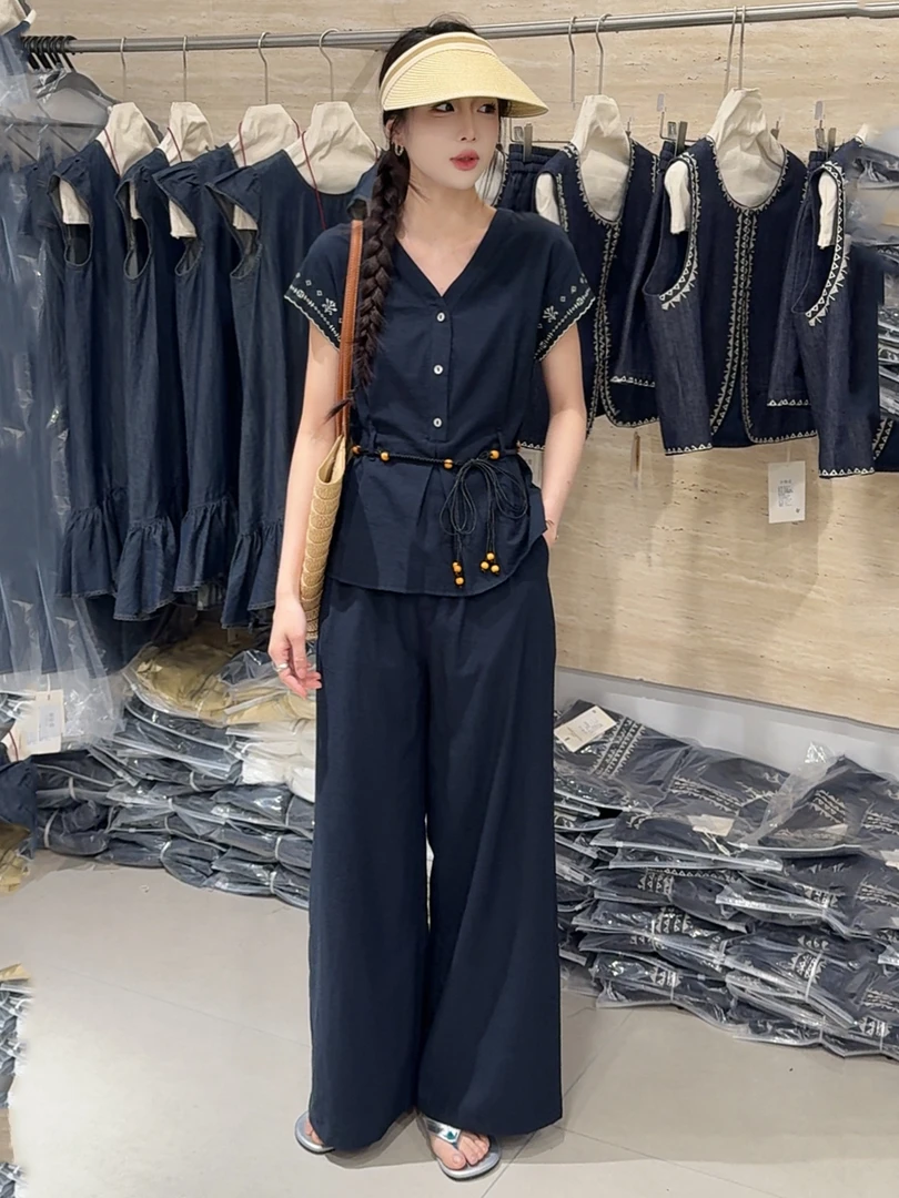 时尚套装女2025夏季新款气质洋气V领重工刺绣上衣阔腿裤两件套装