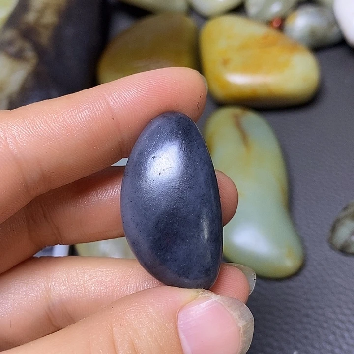 未镶嵌和田玉（糖玉）挂件