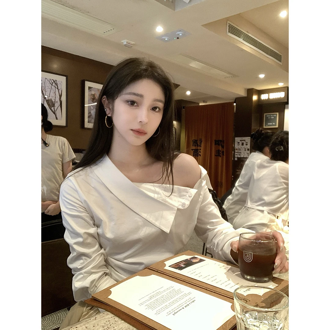 安酒月【韩系欧尼】高智优雅不对称斜肩衬衫女设计感套头韩系上衣