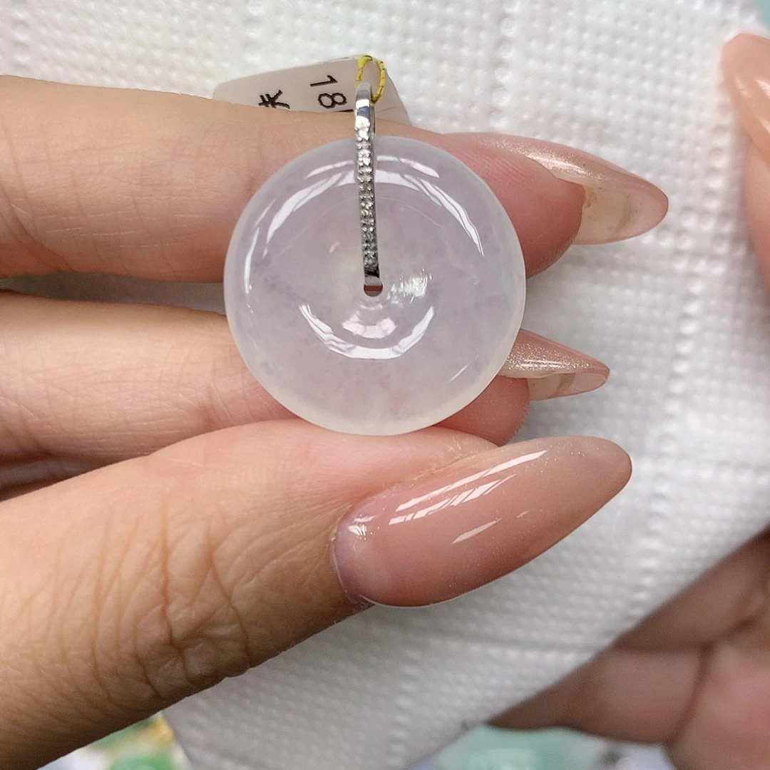 颈饰18K金镶嵌翡翠