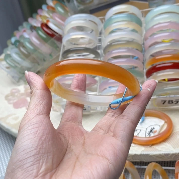 玛瑙/玉髓未镶嵌手镯