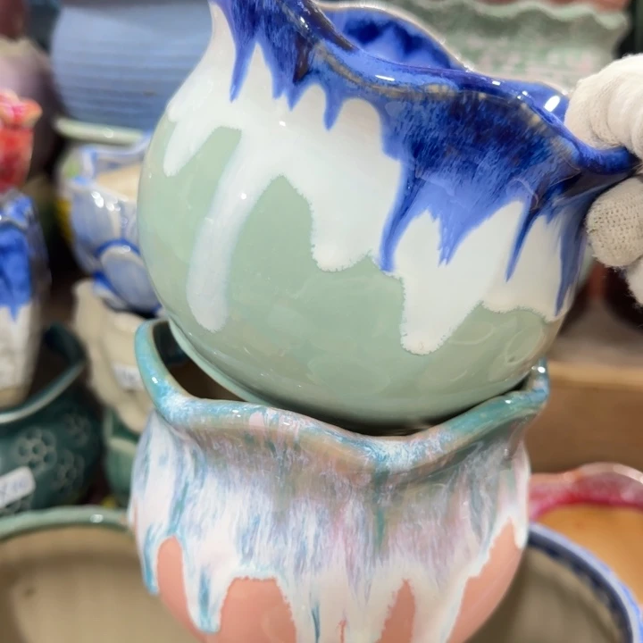 凑9块包邮，有孔，陶瓷花盆