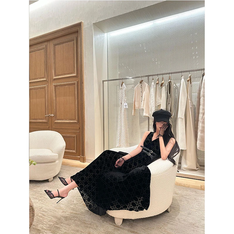 高级感法式V领无袖连衣裙长裙