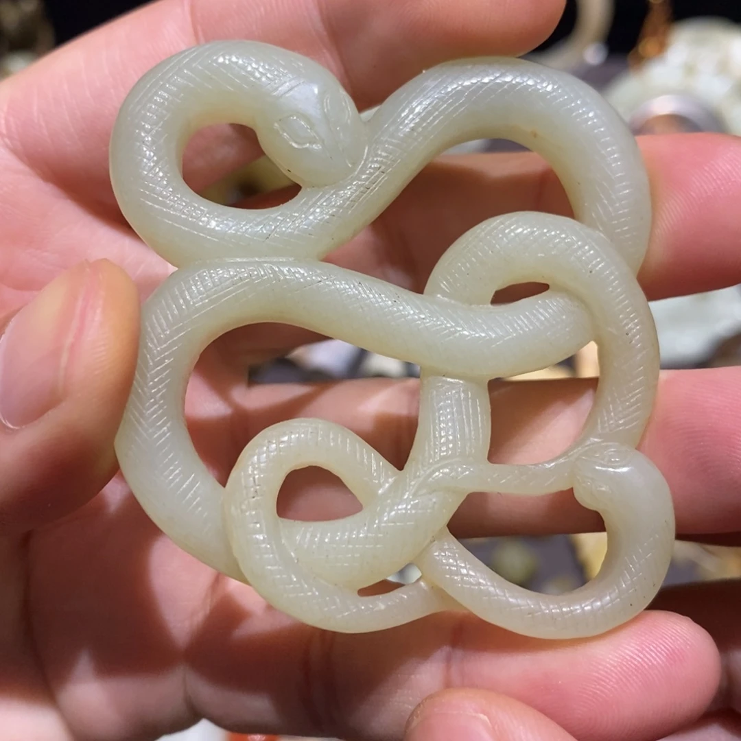 和田玉（糖玉）未镶嵌颈饰