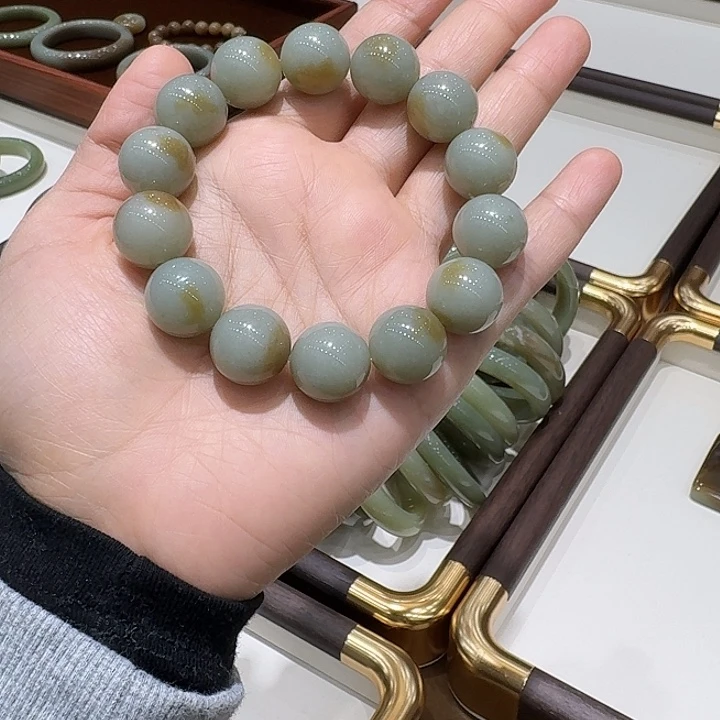 和田玉（糖玉）未镶嵌手链