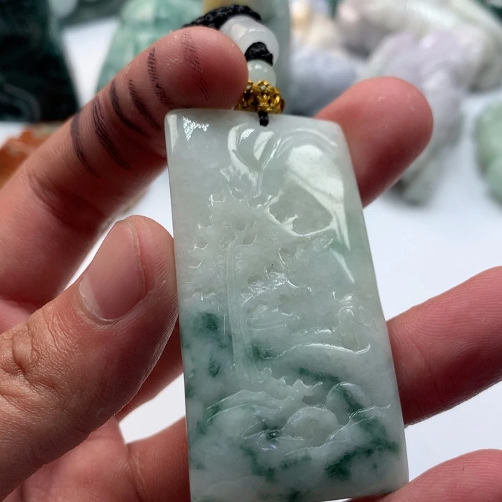 翡翠未镶嵌颈饰保真天然a货翡翠