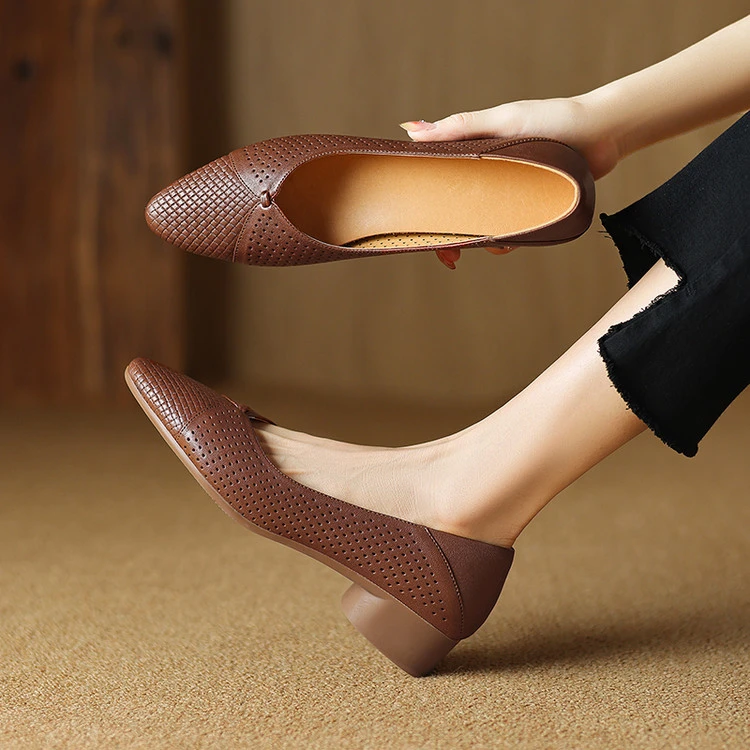 羊皮 跟3cm法式复古尖头浅口单鞋低跟粗跟舒适一脚蹬小皮鞋