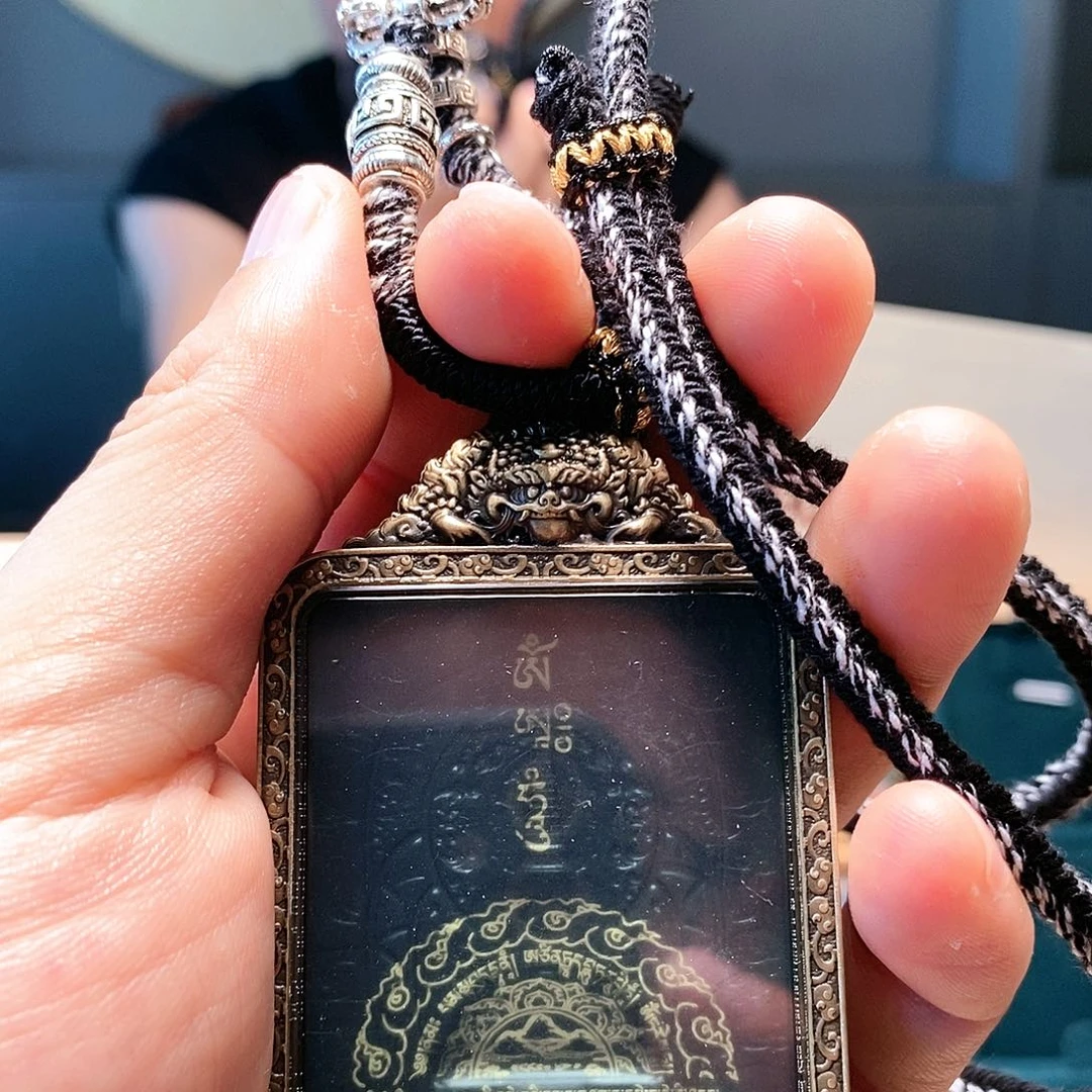 吊坠唐卡外壳挂绳