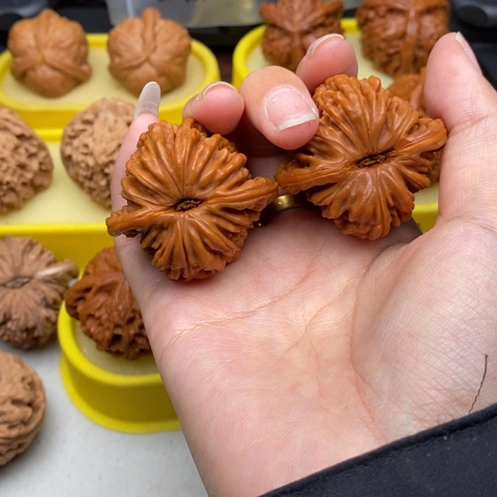 文玩核桃吊坠四座楼42+