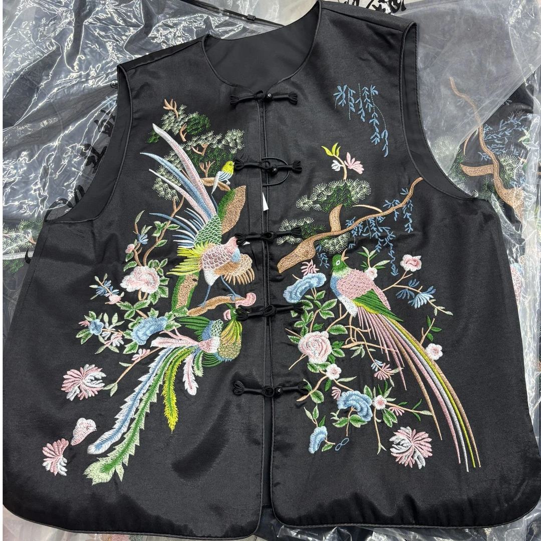 复古盘扣醋酸缎马甲女秋季新款高级感重工刺绣新中式国风刺绣马甲