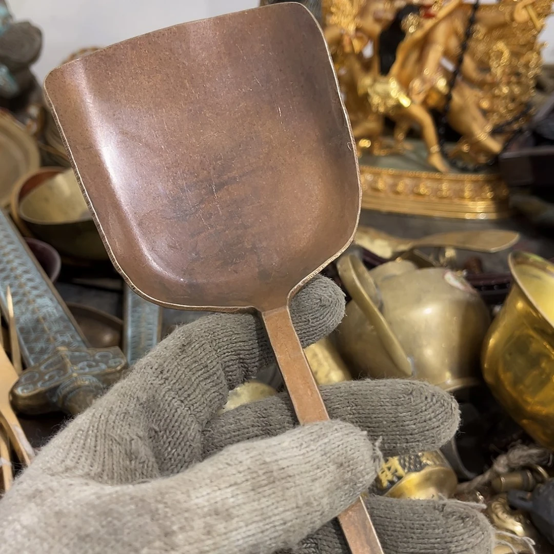 摩***疆闪电购铜摆件工艺品