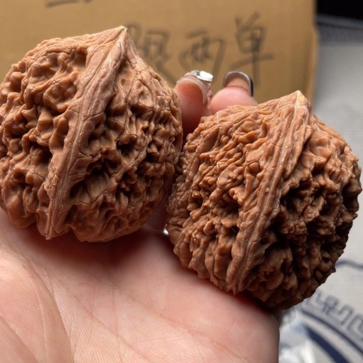 油***糕把件文玩核桃大蒜头36