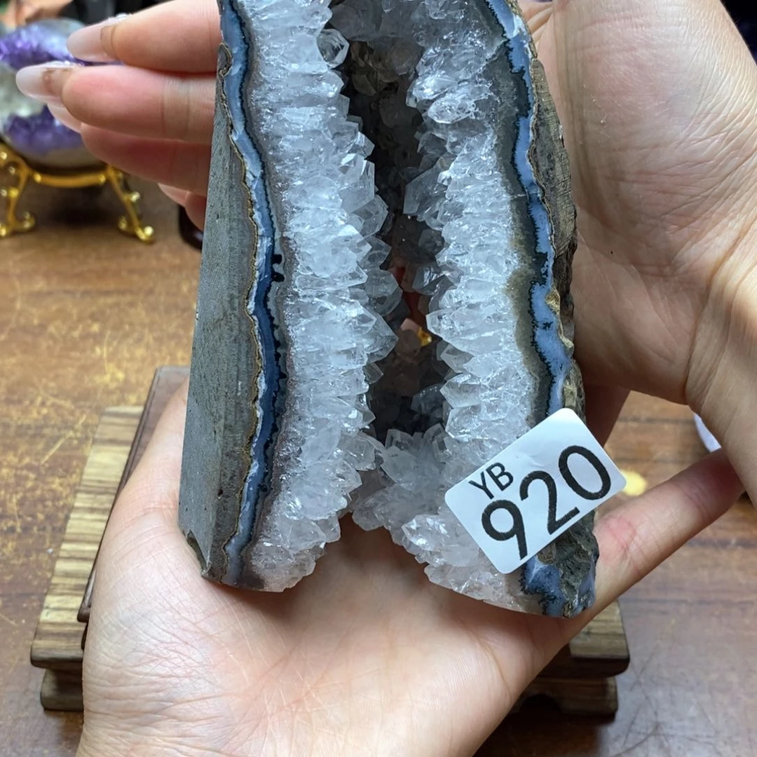 未镶嵌水晶大型摆件（非配饰）