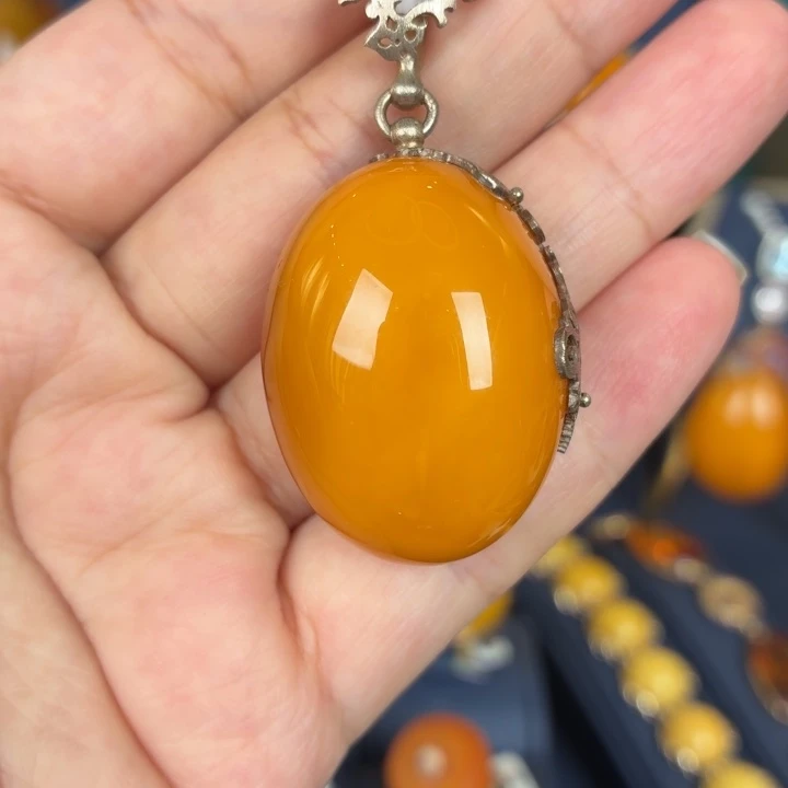 琥珀银S925镀金镶嵌颈饰