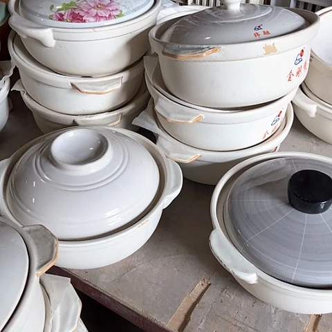 微瑕，明火，口径22高度8有缺瓷，盖子默认发