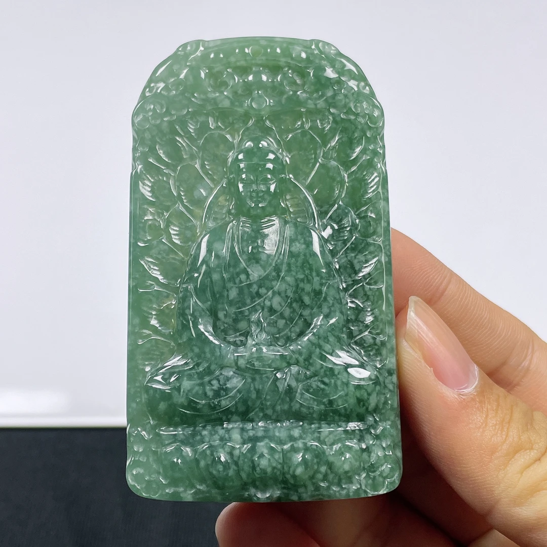 天然翡翠A货大日如来吊坠翡翠牌子翡翠色精雕守护神大气时尚V063