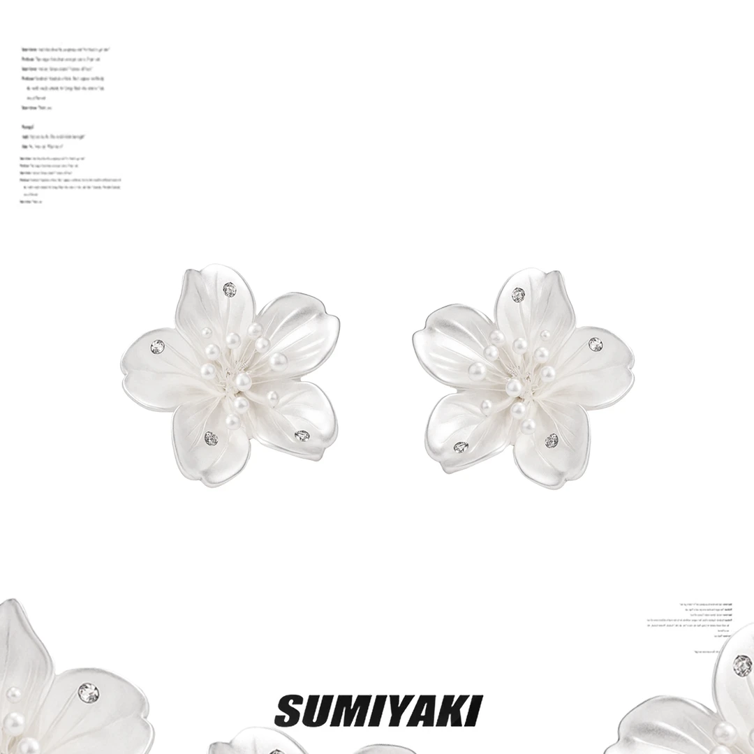 铜合金合成锆石耳饰 SUMIYAKI 夜樱系列樱花耳环新中式清冷感哑银