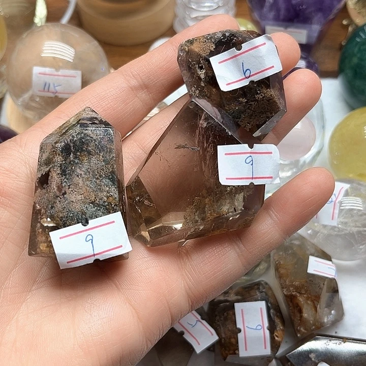 135克幽灵随形未镶嵌水晶阿**么